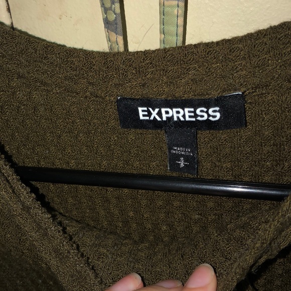 Swoop neck sweater with a cut out - Picture 2 of 2